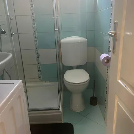Apartment Manda *